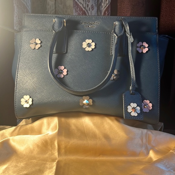Kate Spade - Picture 1 of 4